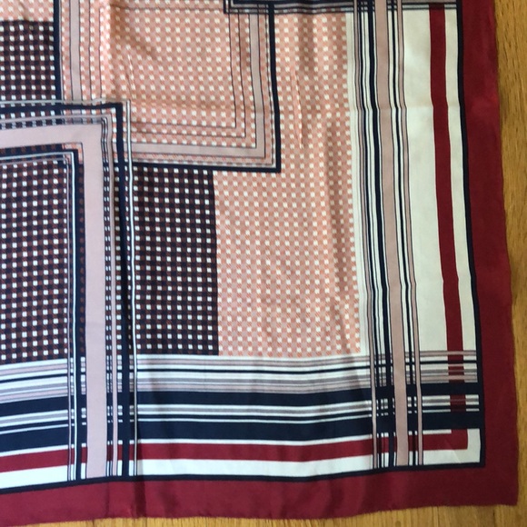 VTG Trendy Geo Square Scarf. Red, cream, blue, orange, white - Picture 6 of 13